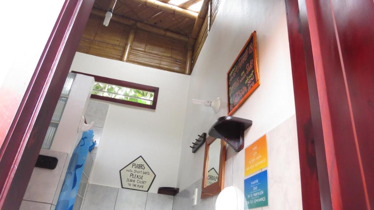 Esperanto Bed & Breakfast Surf Hostel Montañita Buitenkant foto