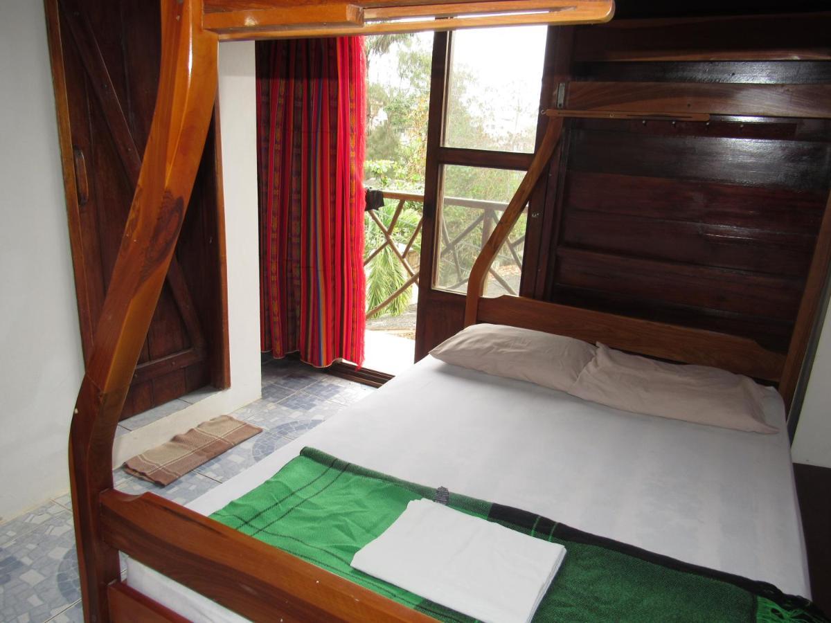Esperanto Bed & Breakfast Surf Hostel Montañita Buitenkant foto