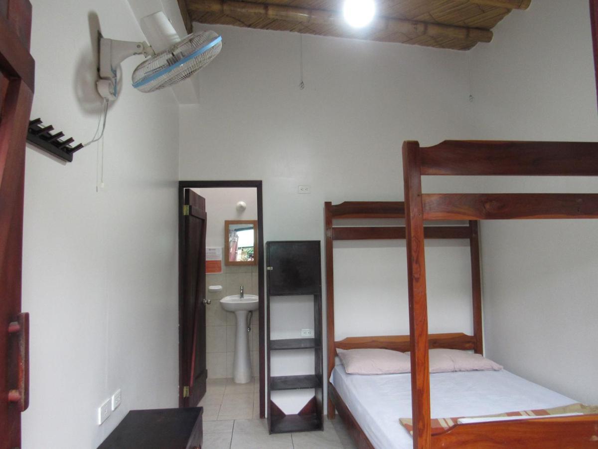 Esperanto Bed & Breakfast Surf Hostel Montañita Buitenkant foto