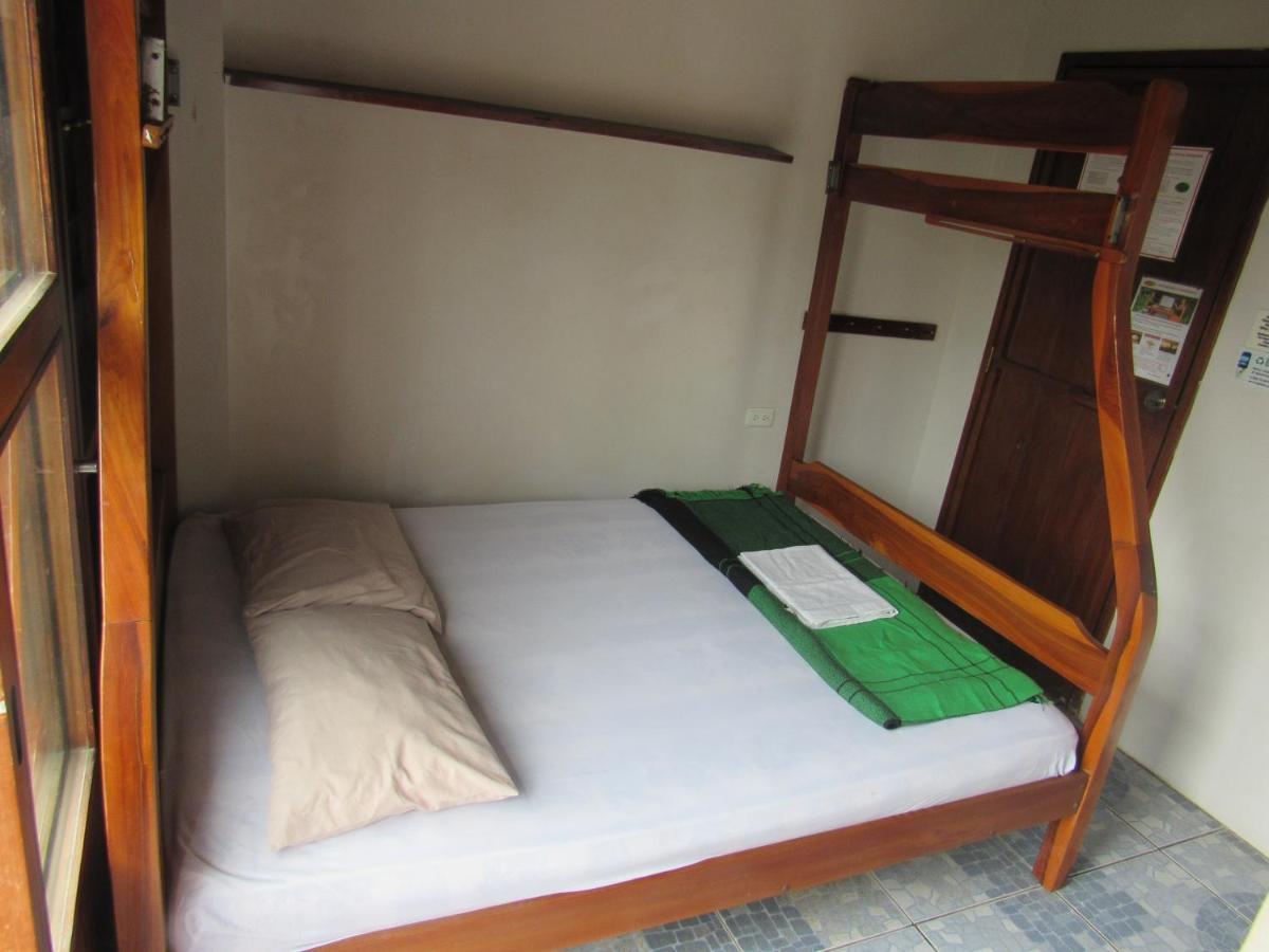 Esperanto Bed & Breakfast Surf Hostel Montañita Buitenkant foto