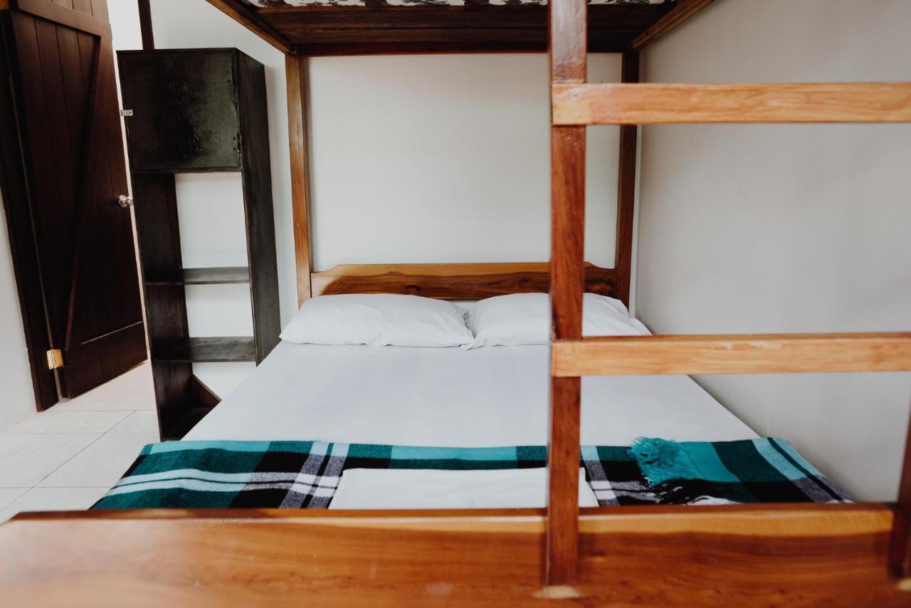 Esperanto Bed & Breakfast Surf Hostel Montañita Buitenkant foto