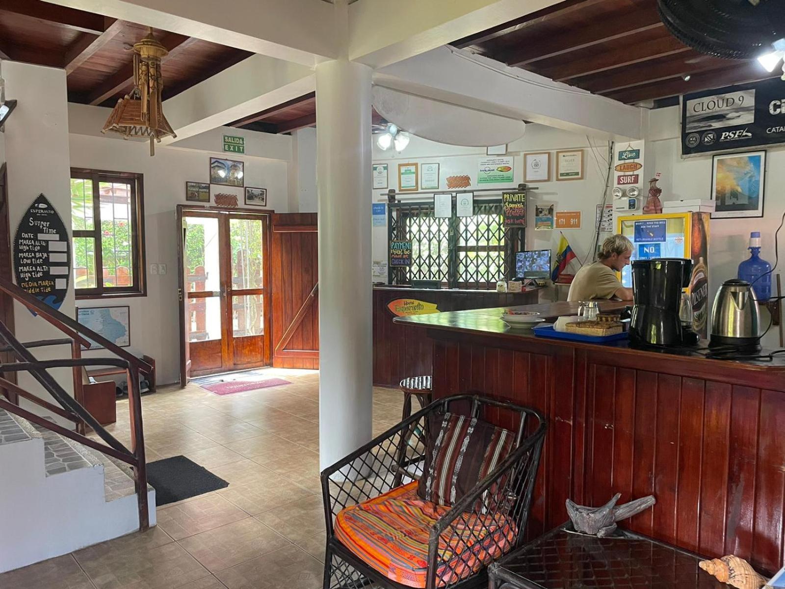 Esperanto Bed & Breakfast Surf Hostel Montañita Buitenkant foto
