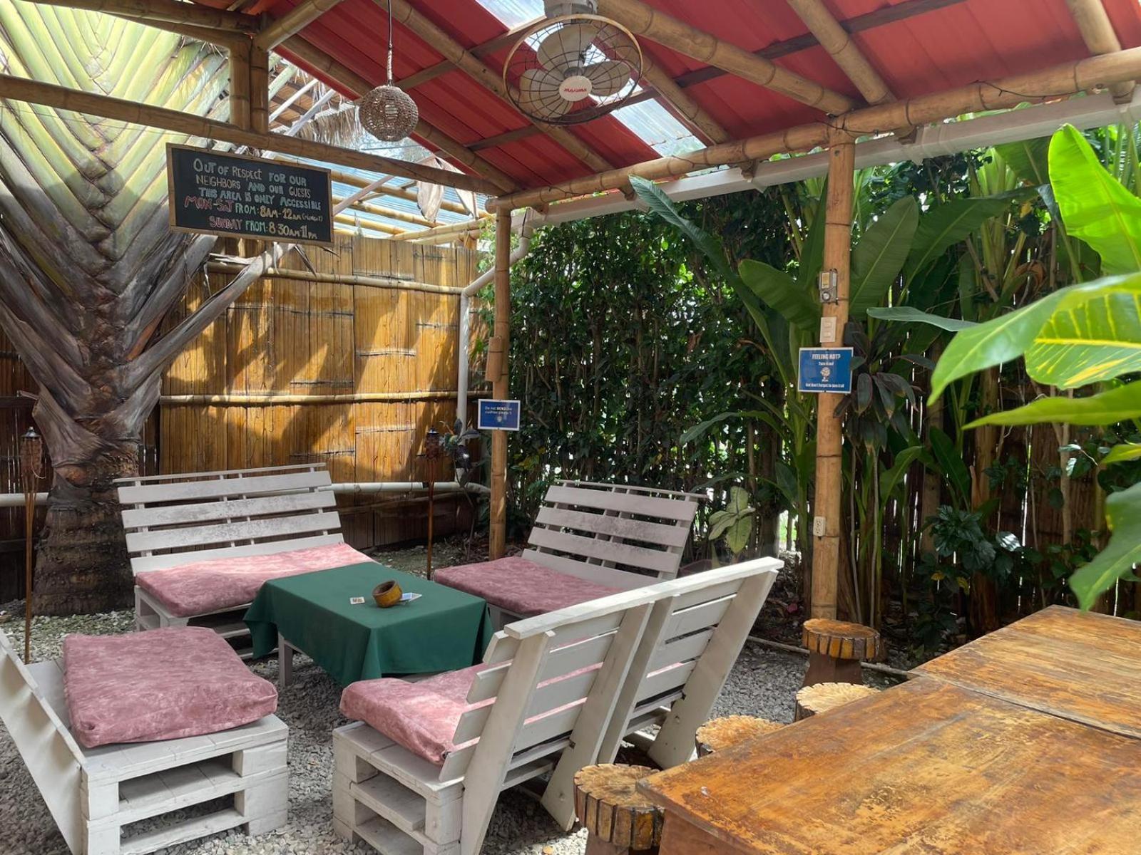 Esperanto Bed & Breakfast Surf Hostel Montañita Buitenkant foto